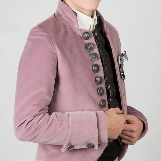 chaqueta modelo levita mediopuño